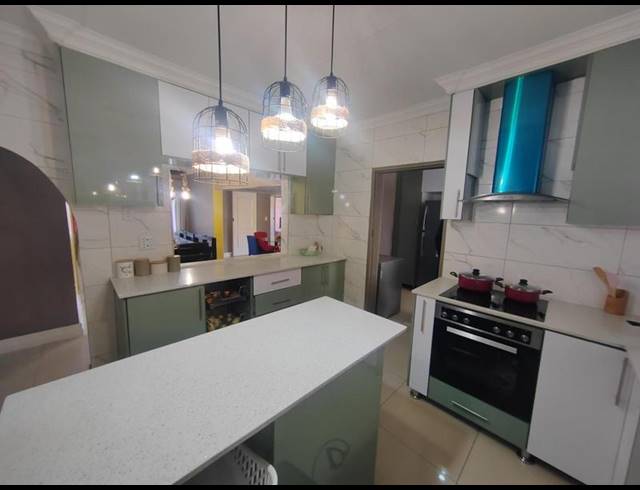 3 BEDROOM HOUSE FOR SALE IN THE ORCHARDS